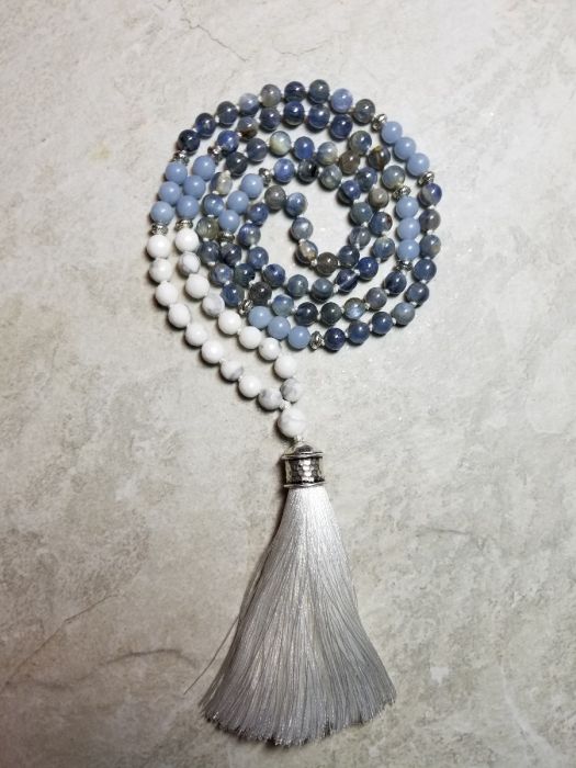 Kyanite mala 2024